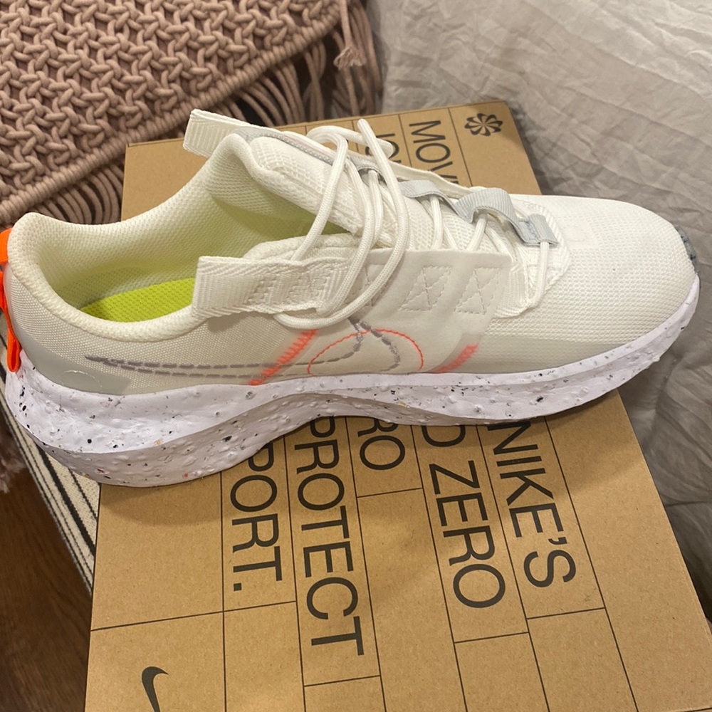 Nike crater impact sneaker gently worn